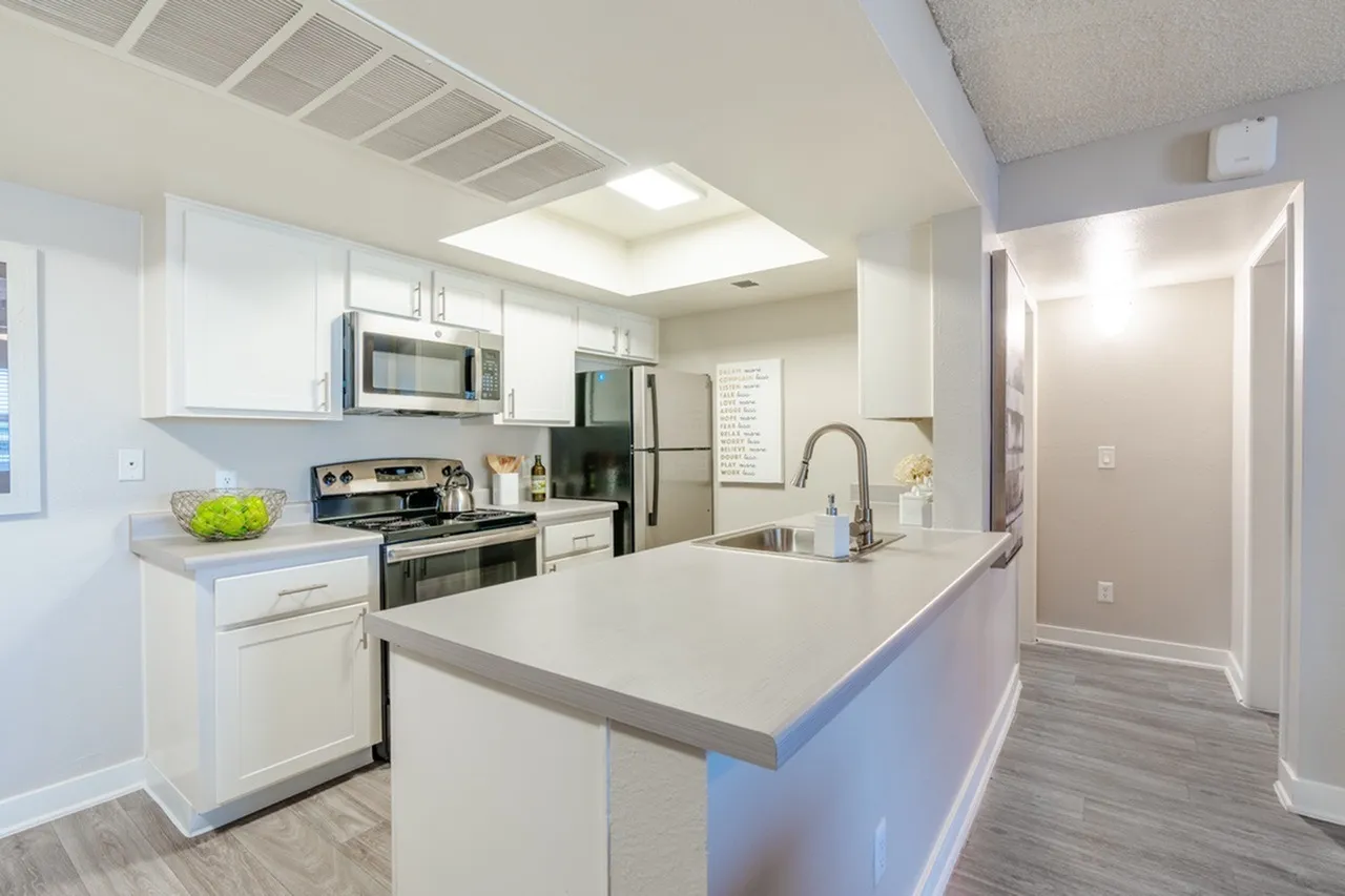Rise Broadway — floor plan