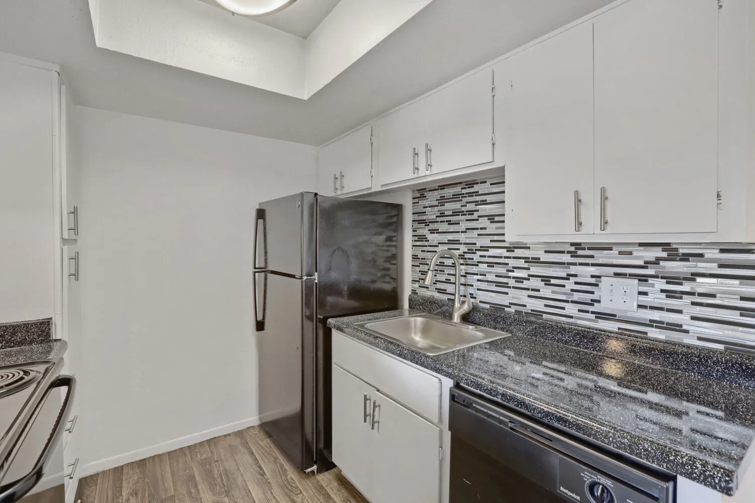 Rise Valley Heights — B1 Bronze