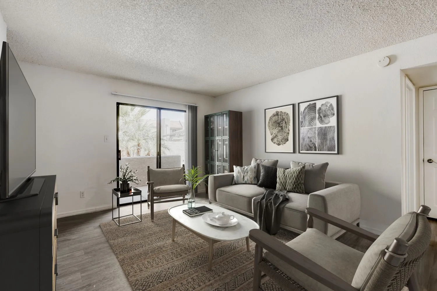 02 Living Room VS